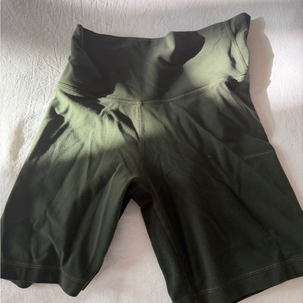Aritzia TNA Women’s Medium Forest Green   Active Biker Shorts